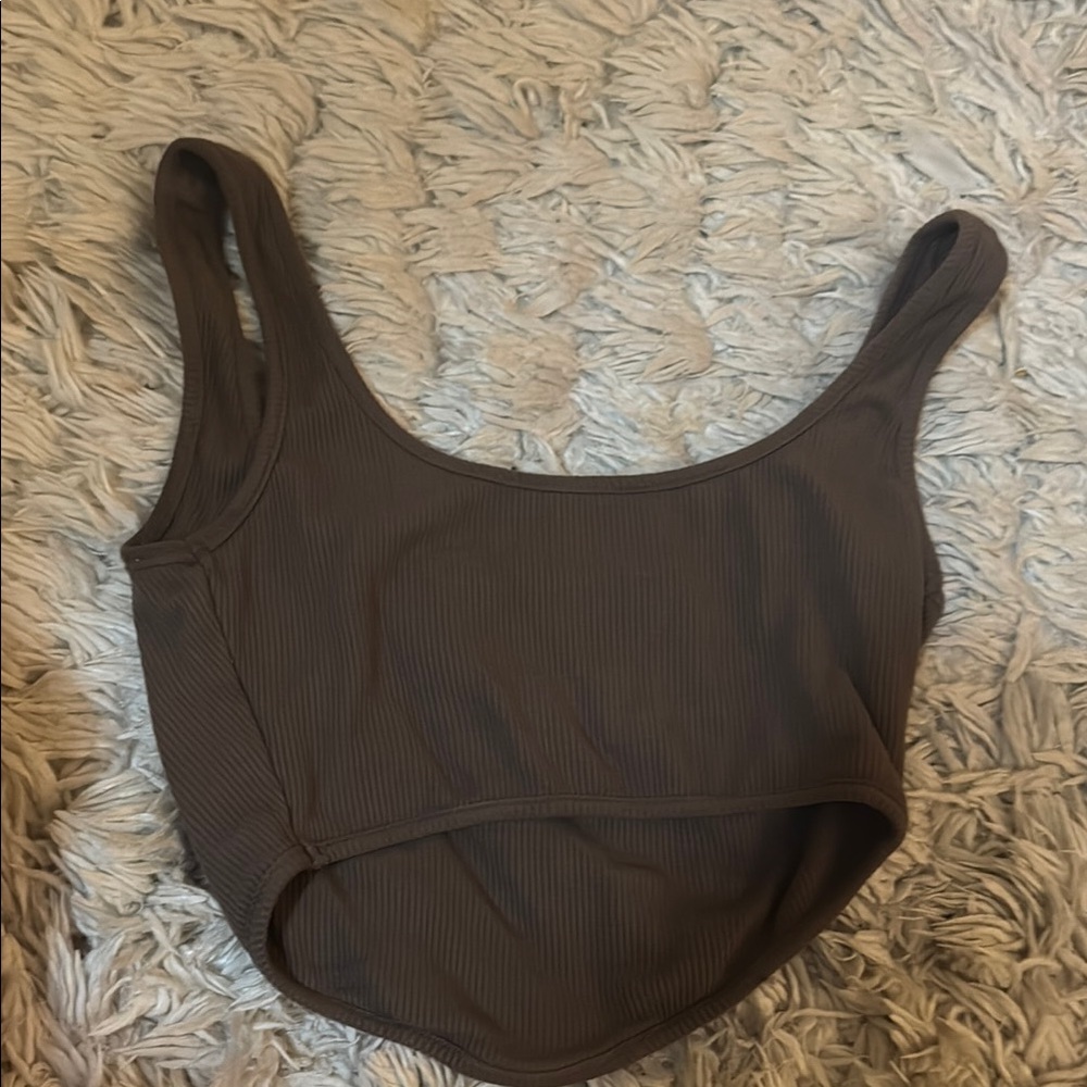White Fox Cropped Ribbed Tank - Picture 3 of 3